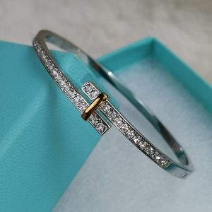 Tiffany Edge Hinged Bypass Bangle